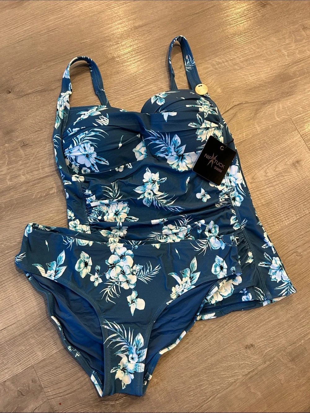 NIPTUCK | Women’s Swim Set